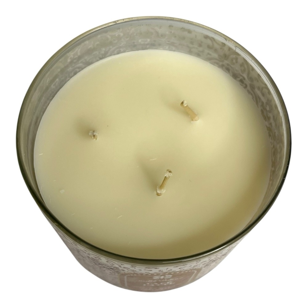 Bath & Body Works Cafe Latte 3 Wick Scented Candle 14.5 oz w/ lid - Picture 2 of 7
